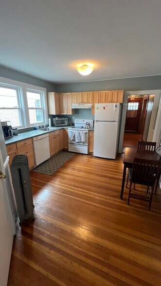 Kitchen - 29 Rose St