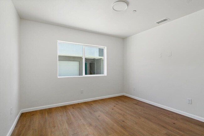 Building Photo - 2636 Virginia Rd