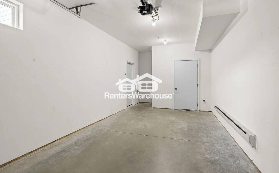 Building Photo - 3680 9th St NW