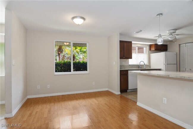 Building Photo - 28058 Oak Ln