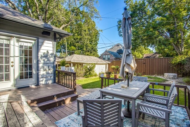 Building Photo - Beautiful home nestled in the heart of the coveted M - Street Neighborhood!