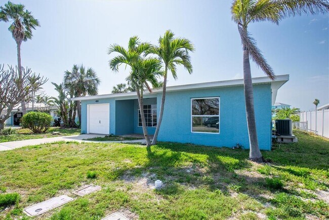 Building Photo - 404 Normandy Rd