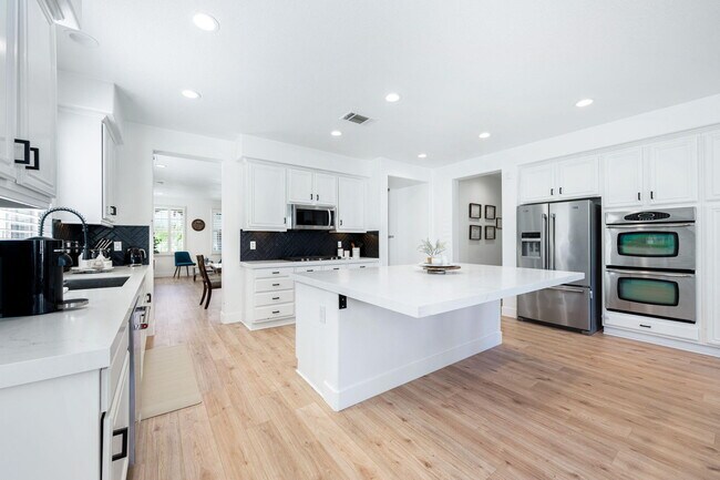 Building Photo - 37264 Bosley St