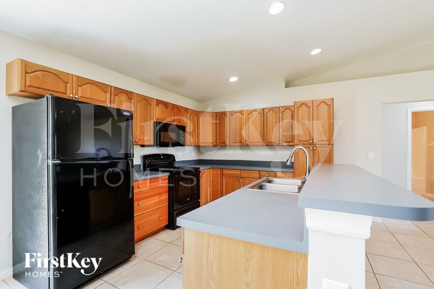 Building Photo - 3411 21st St SW