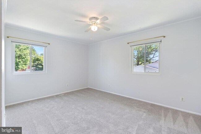 Building Photo - 6610 Bowie Dr