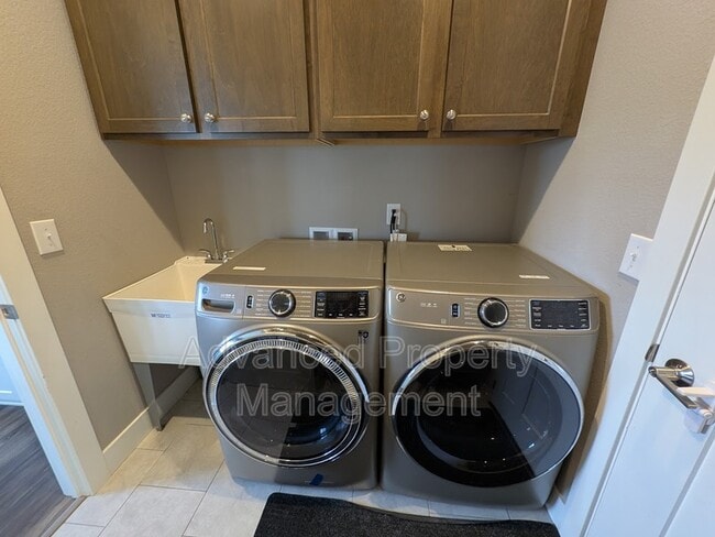 Building Photo - 1520 Foxwood Pass