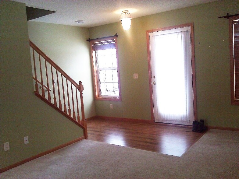 Building Photo - 1960 Pika Trl