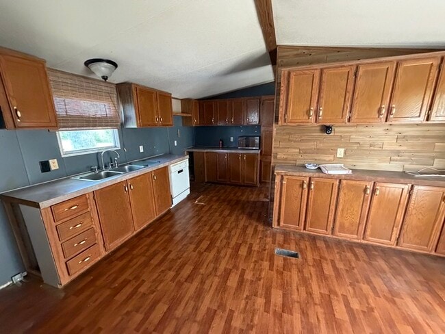 Building Photo - 157 Goodlett Dr