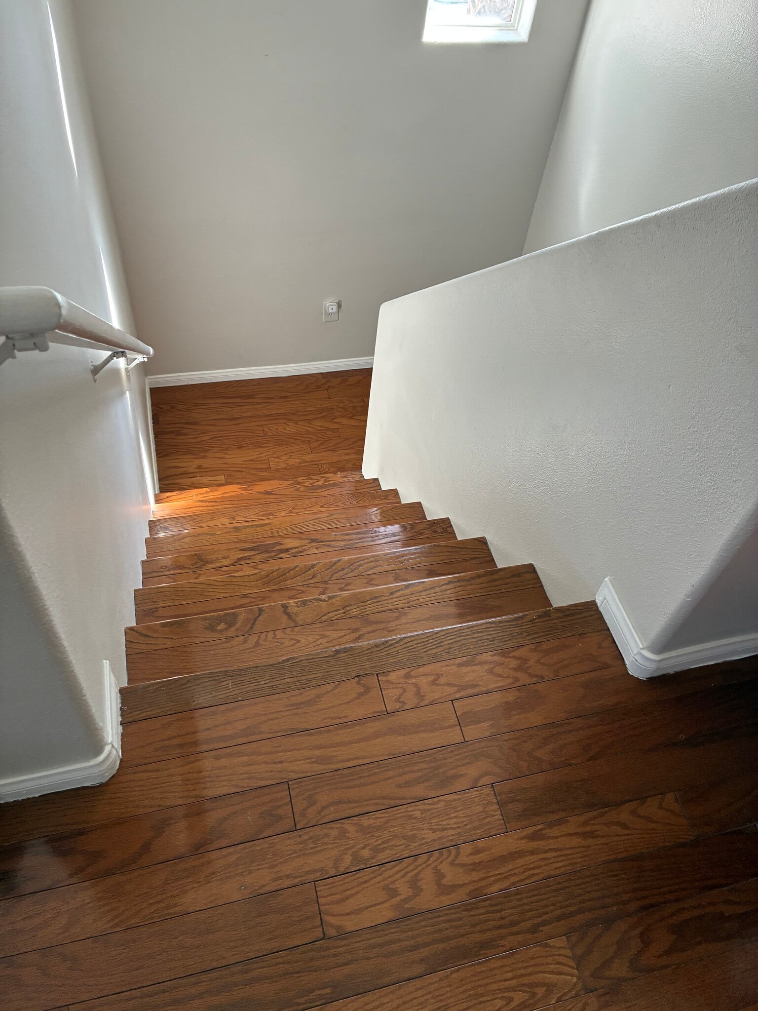 Building Photo - 2050 W Warm Springs Rd