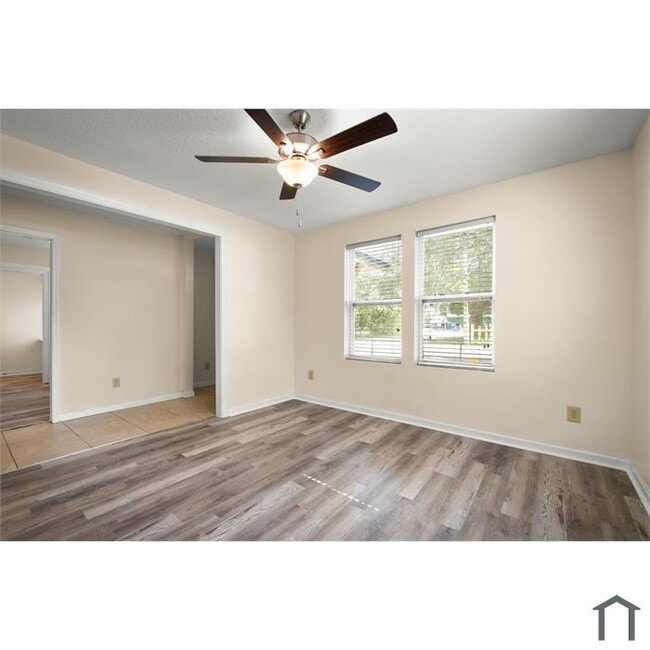 Building Photo - 12716 Gillespie Ave