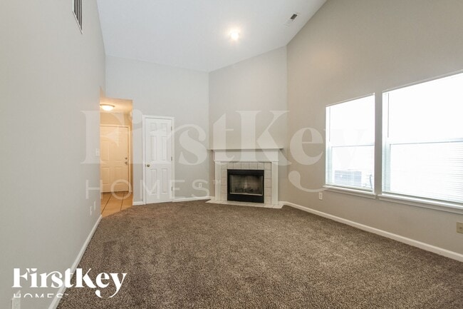 Building Photo - 2283 Layton Park Dr
