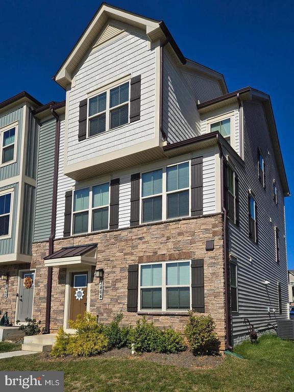 Building Photo - 3464 Sunset Ridge Dr
