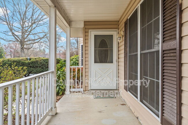 Building Photo - 3528 Pine Cone Cir