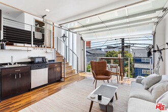 Building Photo - 24 Westminster Ave