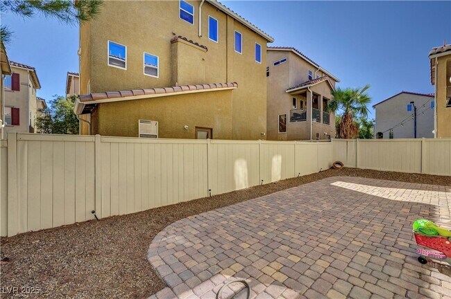 Building Photo - 8949 Brian Christopher Ave