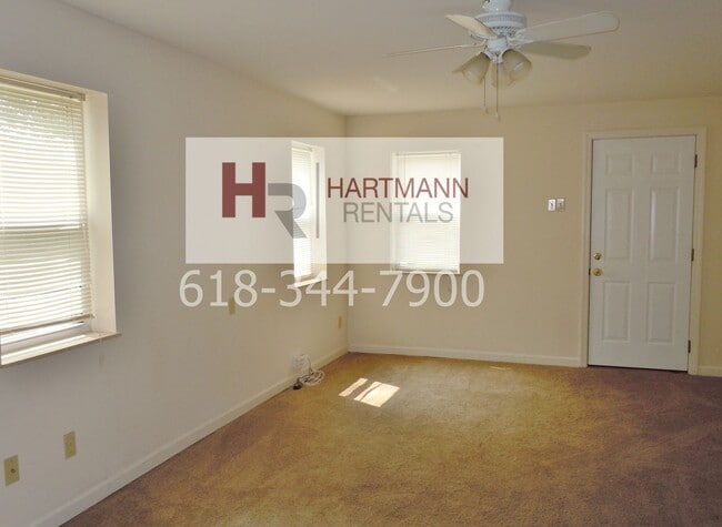 Building Photo - Three Bedroom Home w/ Lots of Closets and Washer/Dryer Hookups!