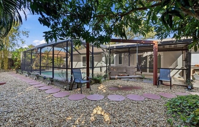 Building Photo - 6808 Friendship Dr