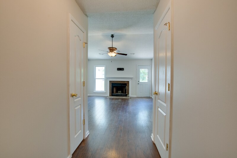 Building Photo - 238 Barberry Ln