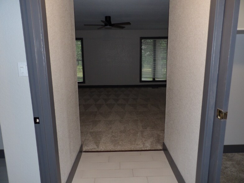 Building Photo - 11130 Burgess Ln