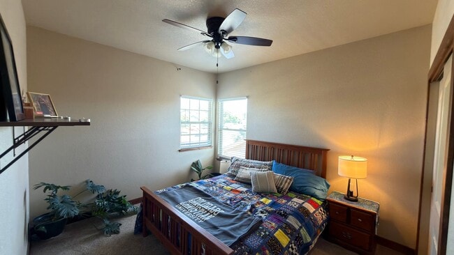 Building Photo - Great Home in Johnstown