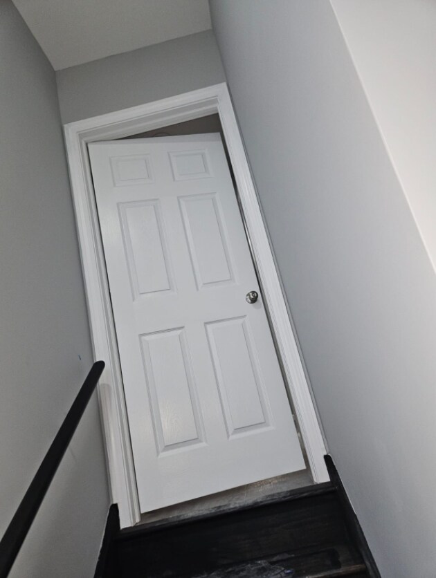 Building Photo - 158 Cliff St