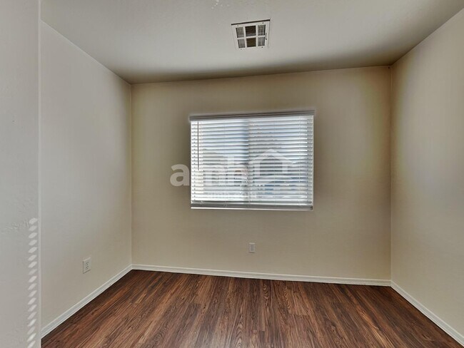 Building Photo - 22220 W Yavapai St