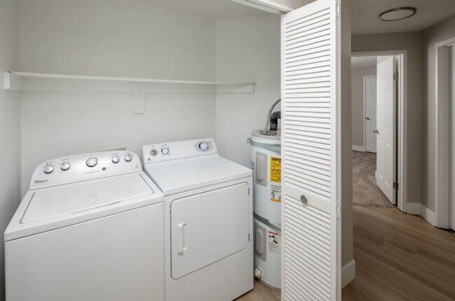 Building Photo - 17500 NW Cornell Rd