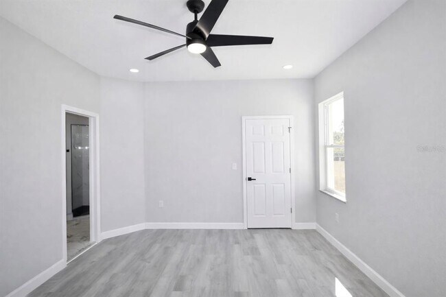 Building Photo - 4625 Cortez Blvd