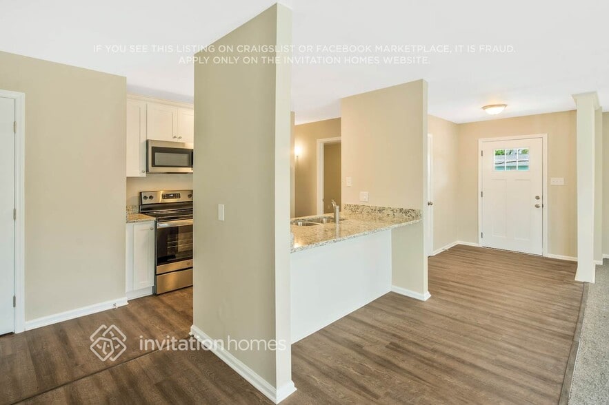 Building Photo - 1717 Baytree Ct