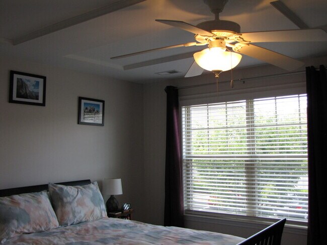 Building Photo - 42 Intuition Cir