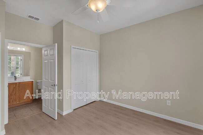 Building Photo - 1413 Retreat Cir