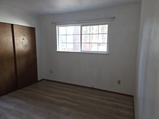 Building Photo - MO769-Ahmadi, Yousef
