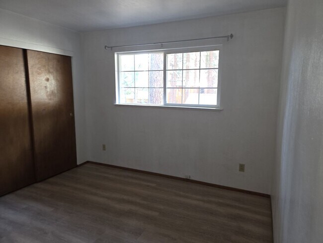 Building Photo - x MO769-Ahmadi, Yousef