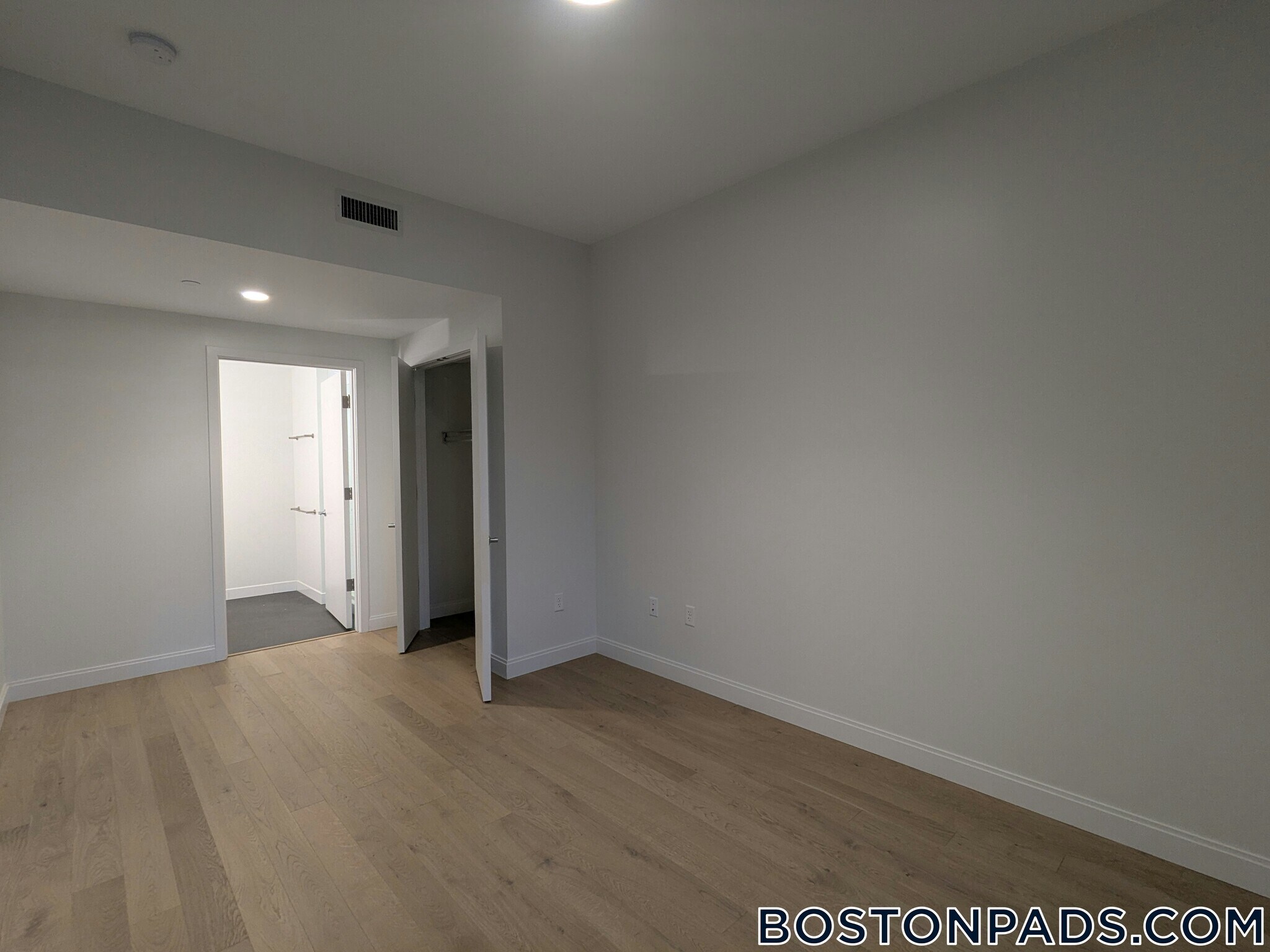 Building Photo - 55 Brighton Ave