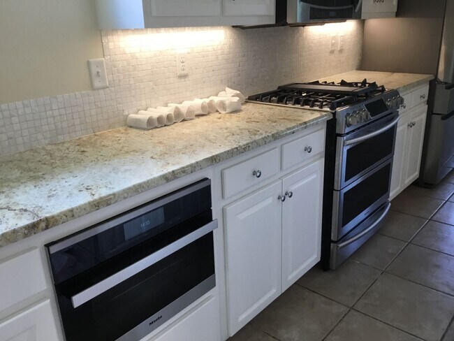 Building Photo - KENSINGTON SUBDIVISION IN FAIRHOPE