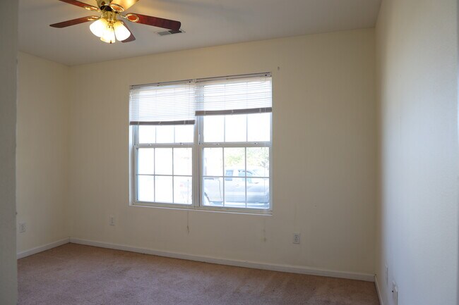 Building Photo - 1803 Maxwell St