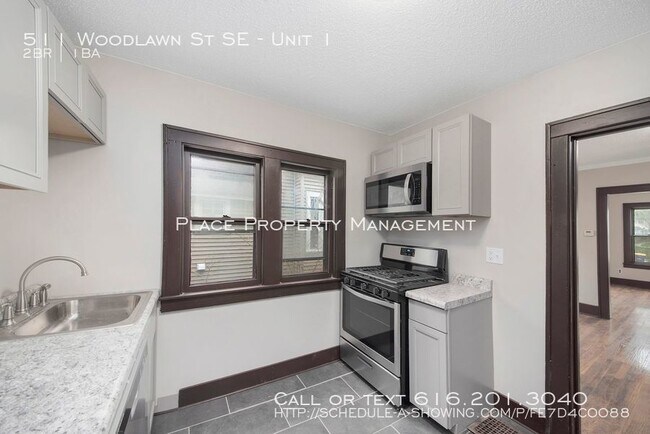 Building Photo - 511 Woodlawn St SE