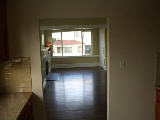 Building Photo - Coming Soon! 2 Bedroom House