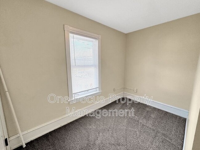 Building Photo - 1314 Dewey Ave