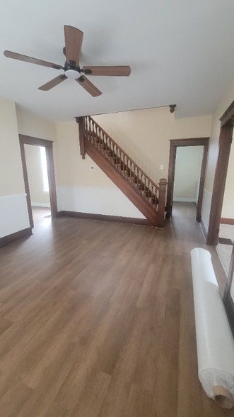 Building Photo - 1935 Cherry Valley Rd