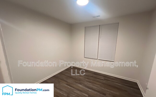 Building Photo - 754 E Trigg Ave