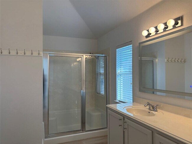 Building Photo - 1717 Bowerton Dr