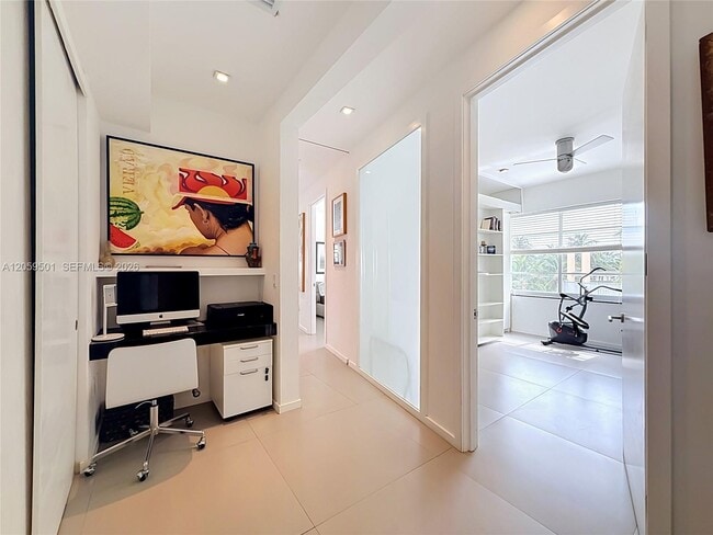 Building Photo - 1460 Ocean Dr