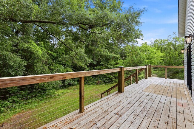 Building Photo - Custom Home in Seagate | 4 Bedrooms • 3 Bathrooms • Minutes to Wrightsville Beach