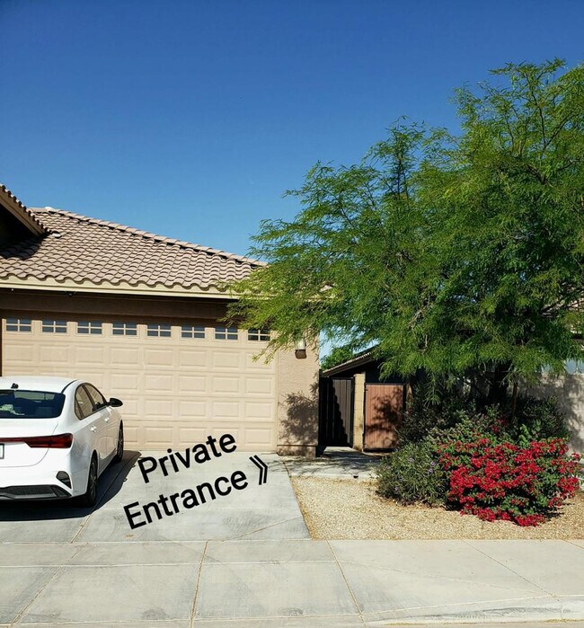 Building Photo - 4206 S 96th Ln