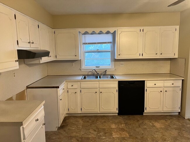 Building Photo - 5508 Fruitwood Dr