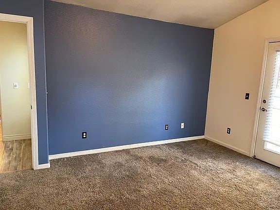 Building Photo - Freshly painted home with newer appliances. Quiet neighborhood near parks, shopping and schools.