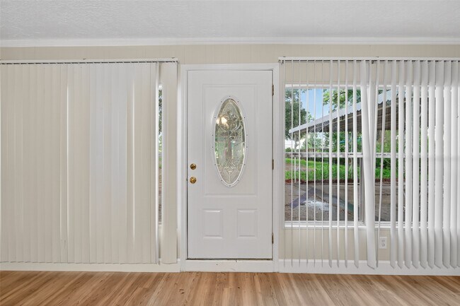 Building Photo - 3438 5th St