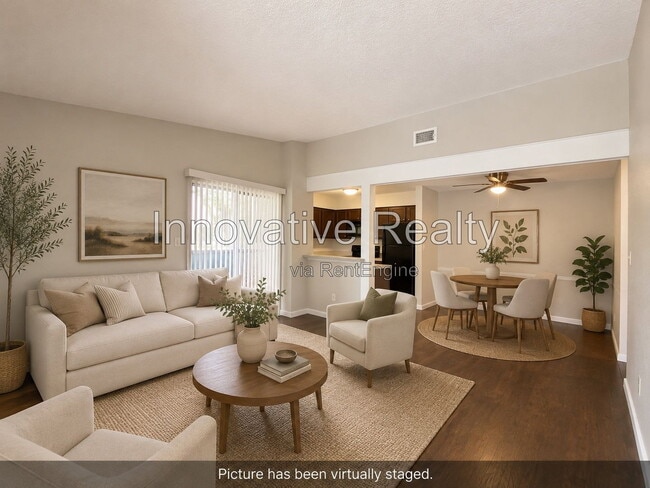 Building Photo - 2942 Antique Oaks Cir