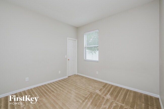 Building Photo - 527 Dunaway Dr
